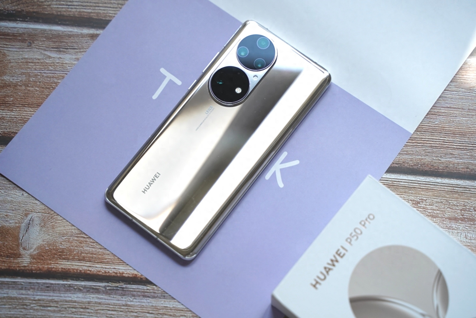 买手机不要抠抠搜搜，目前这三款手机最值得买，至少能用三五年