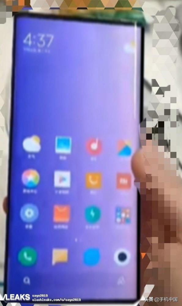 小米MIX 4真机图曝光 惊艳无边框/双曲面/120Hz屏幕