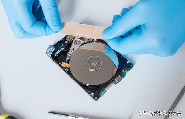 移动硬盘坏了已经开盘过一次还能恢复数据吗?