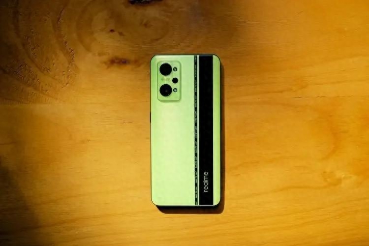 盘点realme真我旗下最值得购买的三款手机-双十一大促销