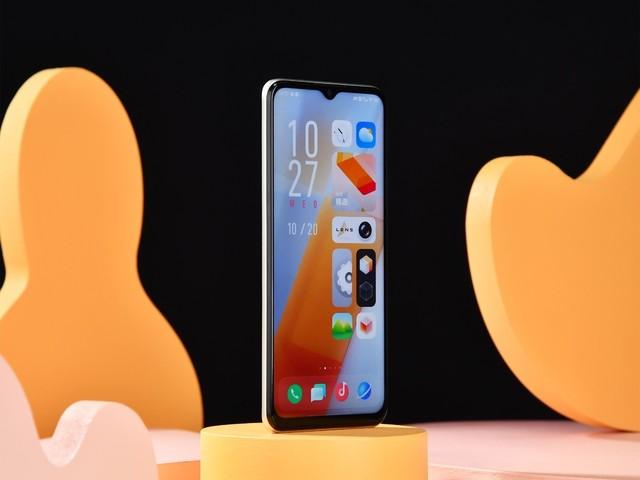 不输高端机，1500元手机这五款值得入手