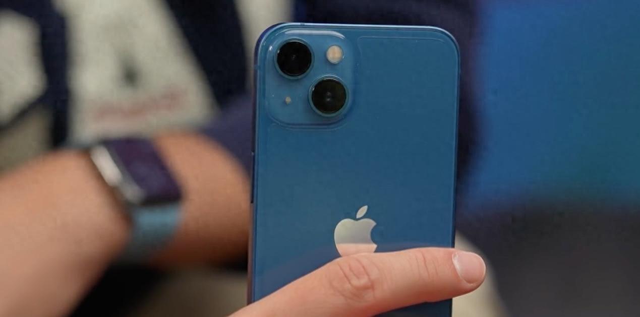 苹果突然上架新机，仅3852元！