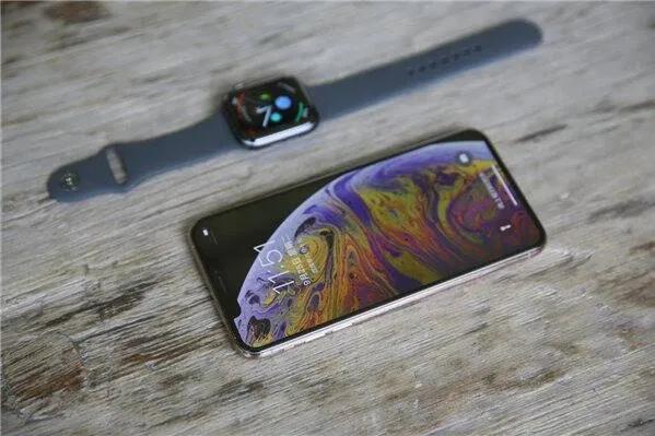 现在买一台256G的iPhone XS Max，相当于什么级别的安卓手机？