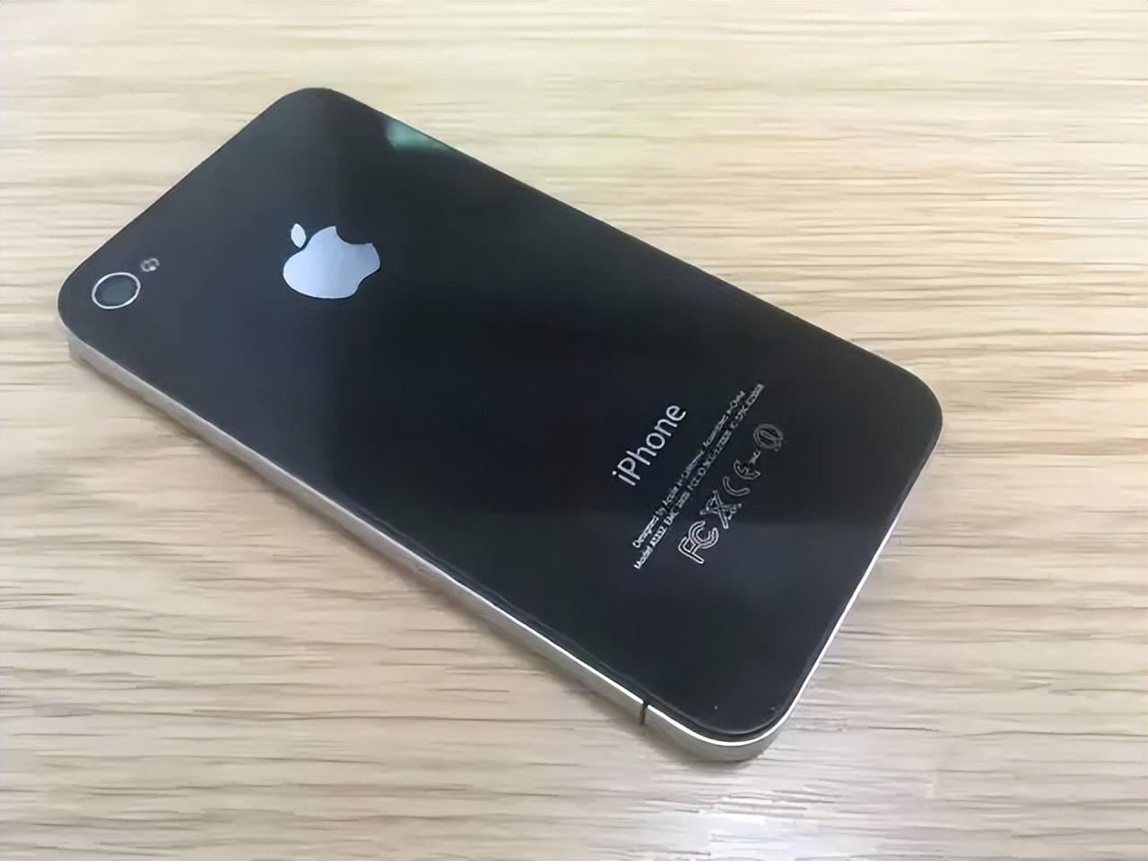 苹果公司史上最经典的几款iPhone，一款被誉为无法被超越的经典