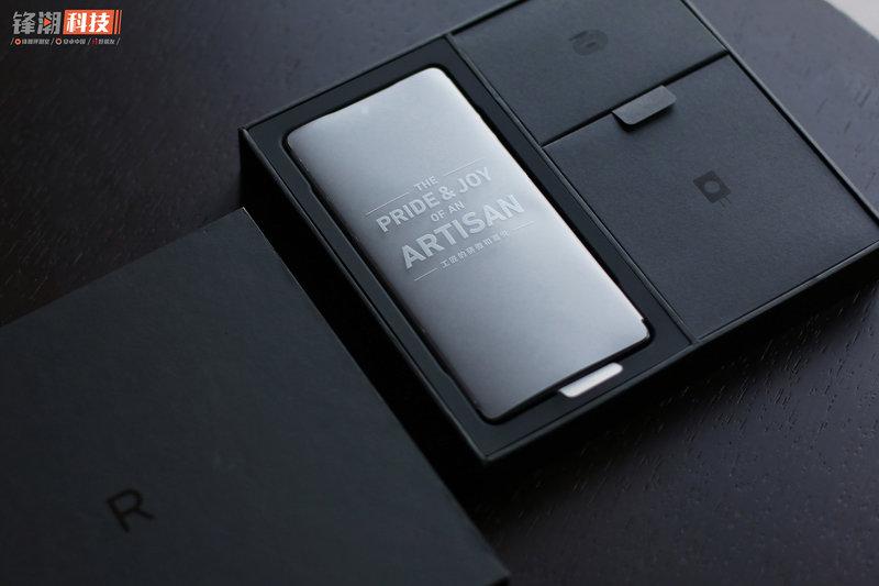 坚果R1上手体验：可能是锤子科技历史上最均衡的旗舰机