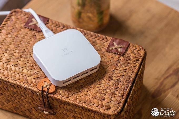 给排插一个假期，atsmart U1 智能 USB 充电器体验