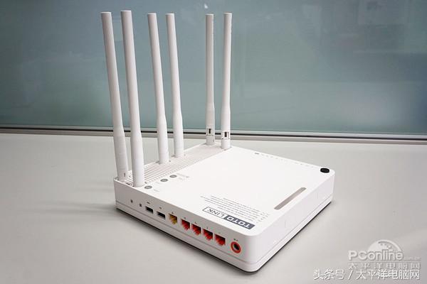 差评君：六根天线VS零根天线路由对比孰优孰劣