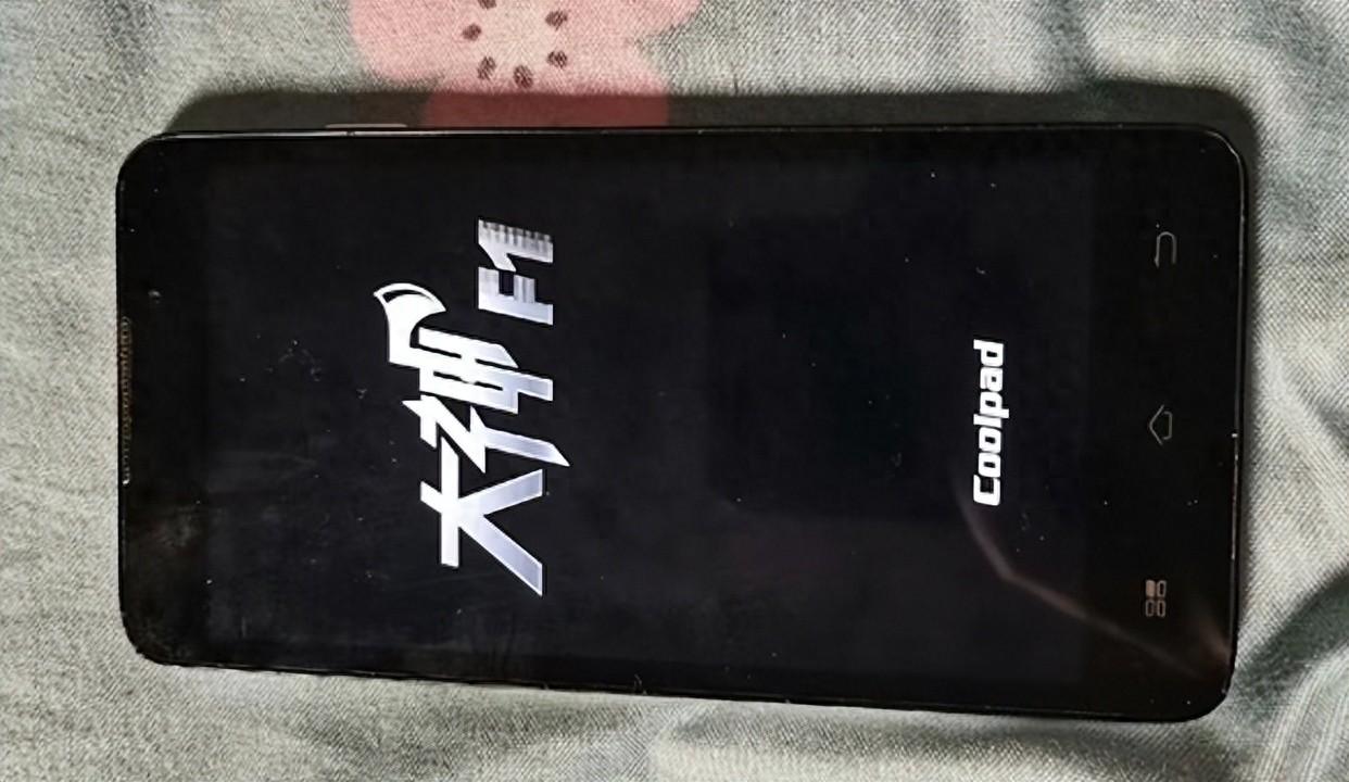智能手机的四大“刷机王”，从鸿蒙到Win11通通都能刷