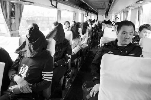 “吃鸡”外挂含木马 团伙控制389万台电脑挖矿获利1500万