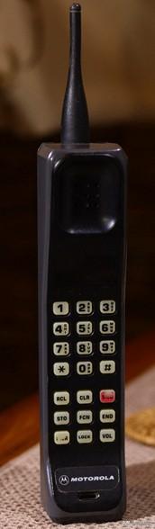 你人生的第一部手机是什么牌子,什么型号,可还记得吗?