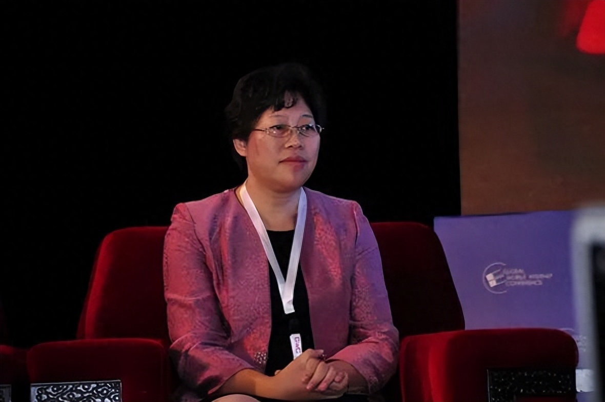 昔日“山寨机教母”再创业，靠做芯片逆袭上市