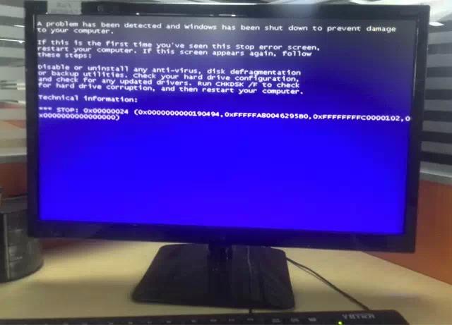 DIY新手说明书：蓝屏黑屏不用怕 电脑故障排查小技巧