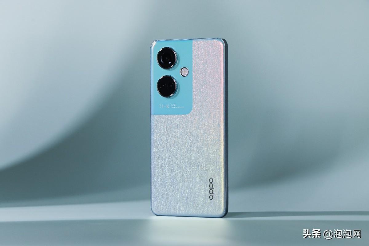 珠光纱后盖与旗舰级影像的完美组合 OPPO K11手机图赏