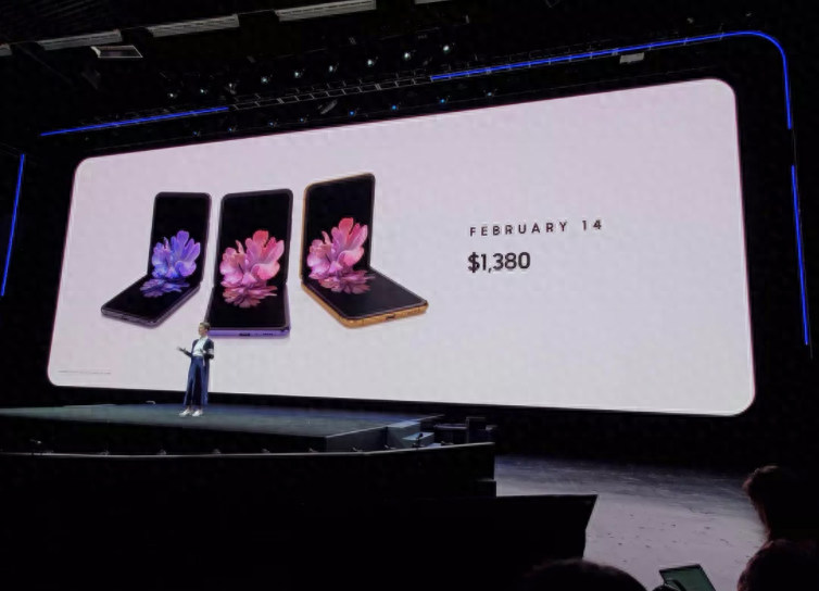 折叠屏再发一弹 三星Galaxy Z flip背后的逻辑是什么?