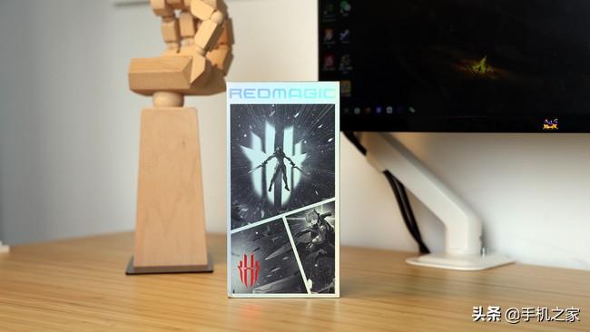 游戏手机大秀实力 屏下镜头+红芯1号 红魔7 Pro评测