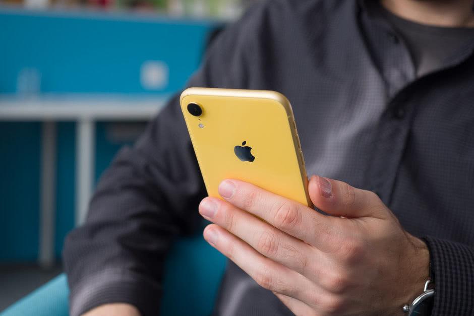 iPhone XR国内售价4499元起，iphone xr和xs的区别哪个好