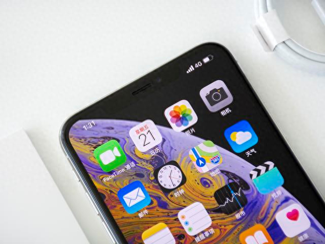 为iPhone 9让路?iPhone XS清仓降价,最低仅5299元