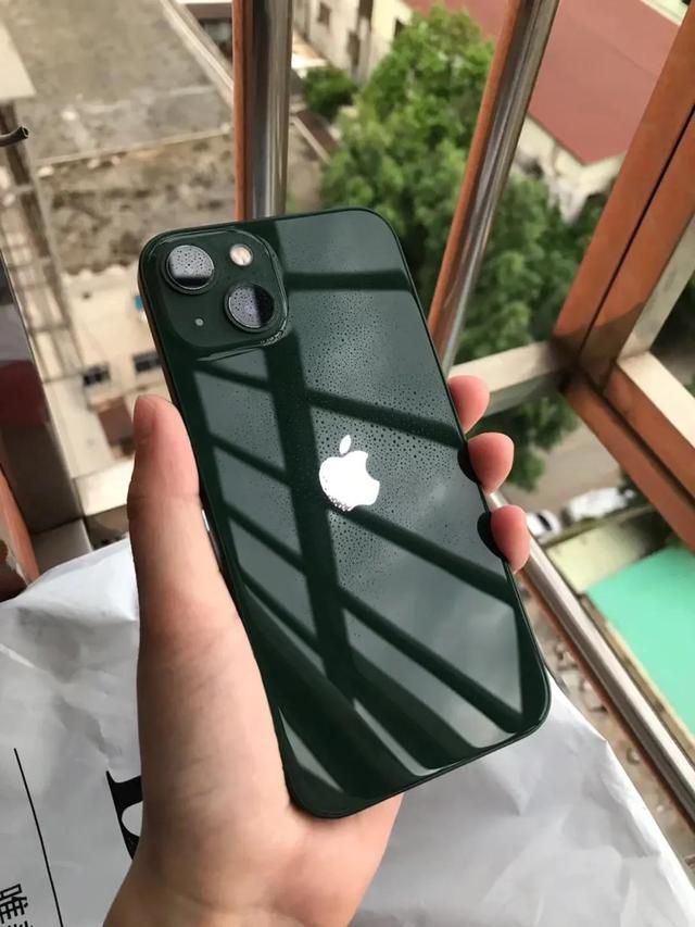 苹果13颜色有哪些颜色好看（苹果13配色哪个好看）
