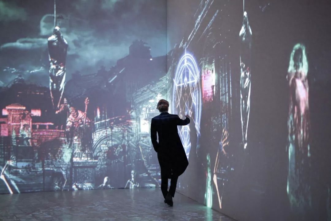 VERTU手机为何这么贵,难道镶了钻?