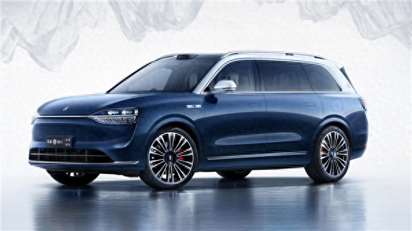 AITO问界旗舰SUV M9上市，销量超过2万台