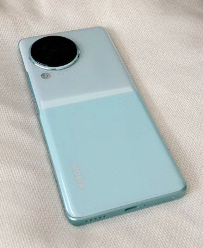 小米civi3现在还值得入手吗？有什么优缺点？