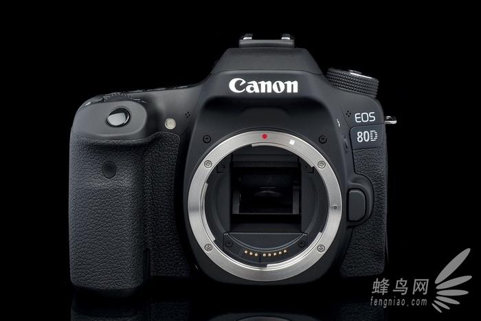 2420万像素+45点全十字 佳能EOS 80D评测