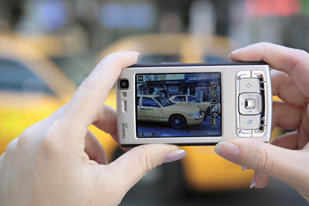 诺基亚N95:00后眼里的电子垃圾,却是80后的“香饽饽”