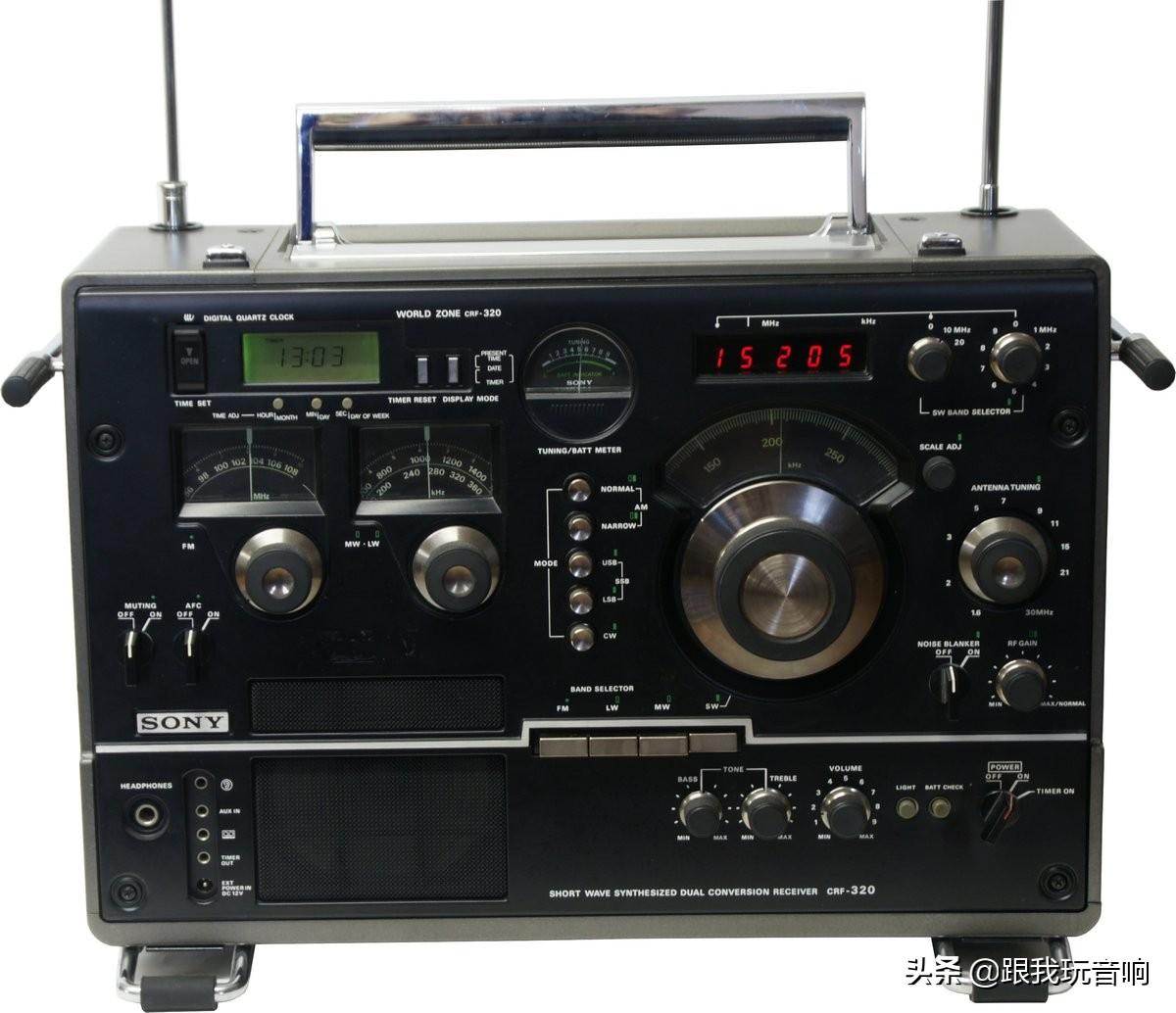 这是一款80年代索尼公司推出的CRF-320 LW/AM/FM/SW 收音机