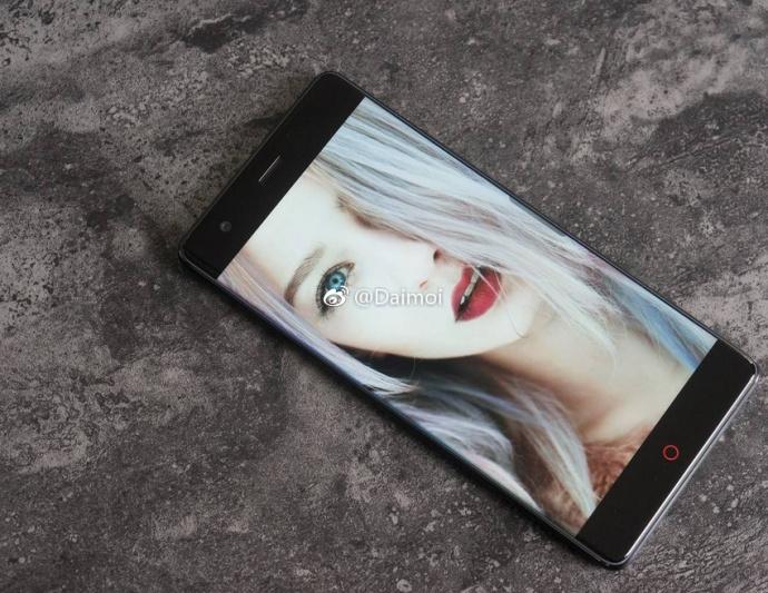 努比亚Z17被曝屏幕缺陷,频发彩虹纹成品控问题!华为笑了