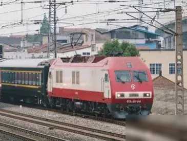 Z23次列车:湖北武汉至广东深圳之间的直达之旅,您准备好了吗