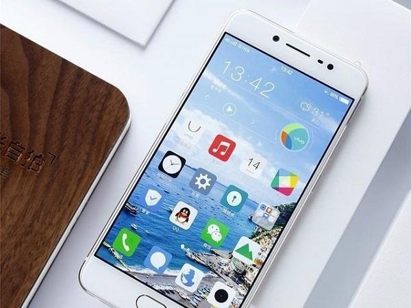 1600万前置+4GB运存,这是售价1798元的高颜值手机
