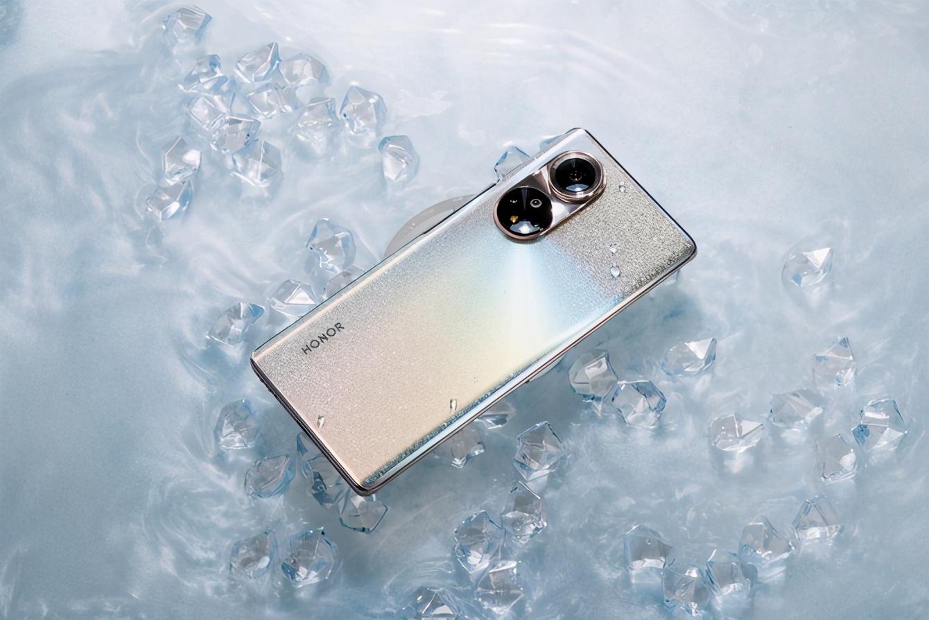 荣耀50 Pro详细评测：不只是Vlog让人“意想不到”