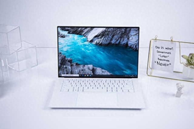 戴尔XPS 15评测:这恐怕是颜值最高的Win本了