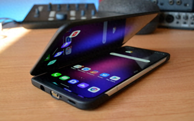 LG V60 ThinQ 5G 评测：说它是中端机或许更合适