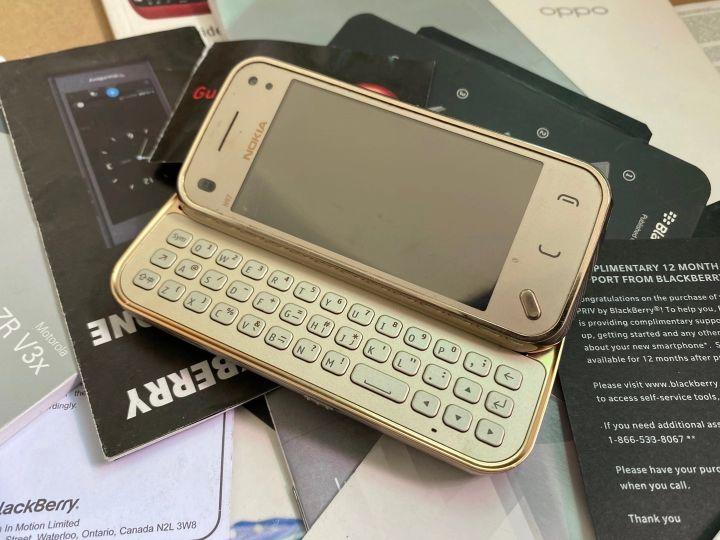 当年的街机诺基亚N97 mini
