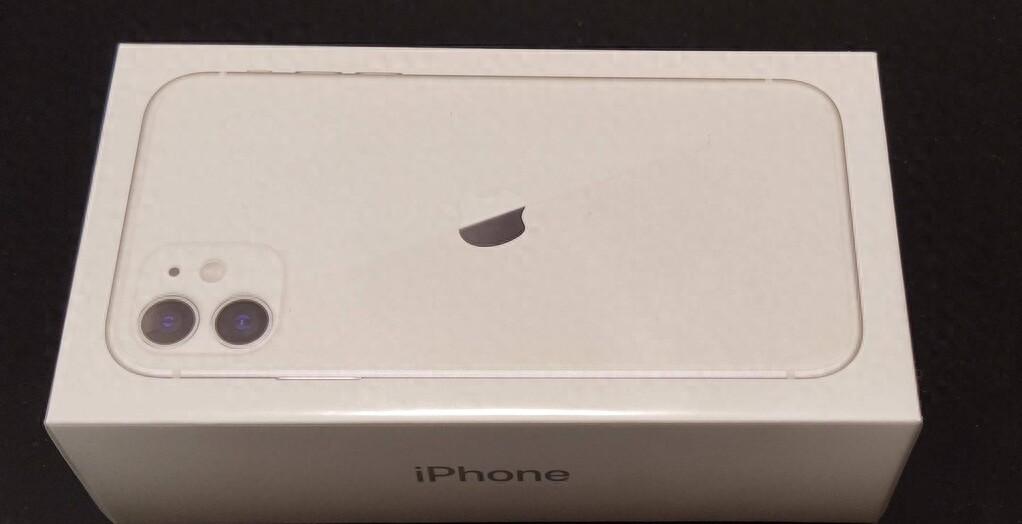 iPhone 11 的真实使用体验如何？是否值得购买？