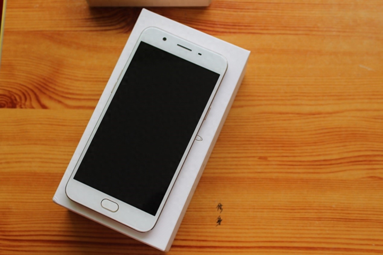 性价比出众的自拍神器,OPPO A59S简评