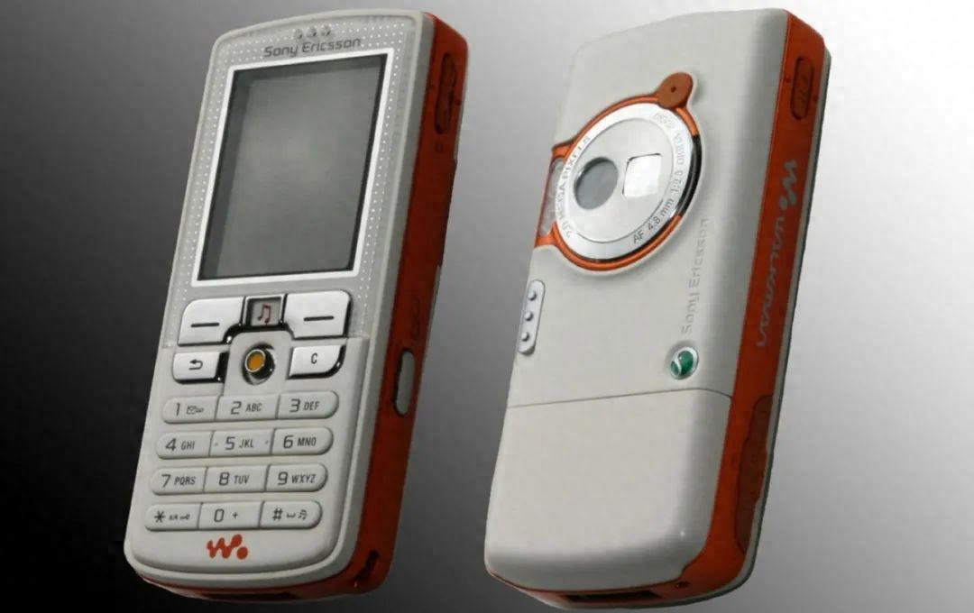 十年前的Walkman手机,如今成为香饽饽的“电子垃圾”