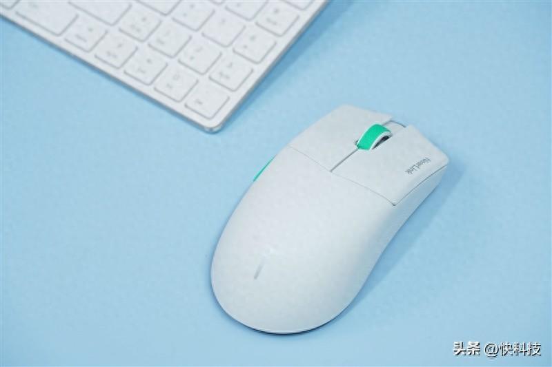 媲美有线！雷神ML903星闪鼠标评测：无线也能实现4K回报率！