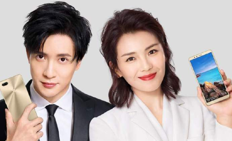 敬业,薛之谦又火了一把!原因是他仍在使用金立手机