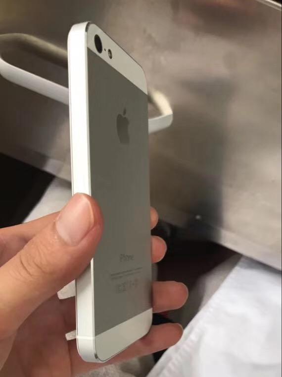 399元买个32G的九成新iPhone 5，懂行的朋友都说我赚了