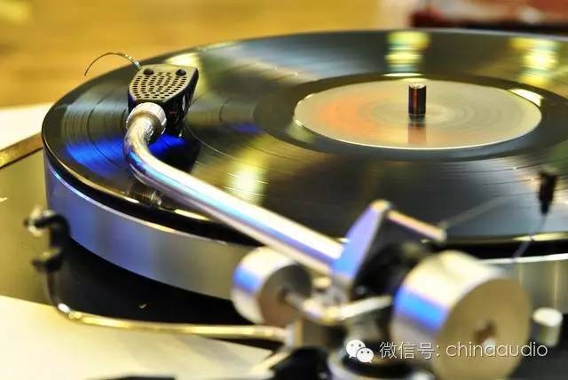 文青的最爱,更是音响世界的极致工艺!但 ... 黑胶唱片究竟是怎么发出声音的