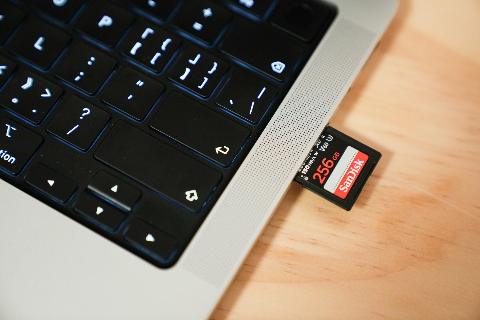 高速耐用 闪迪至尊超极速™ SDXC™ UHS-II存储卡(V60)评测