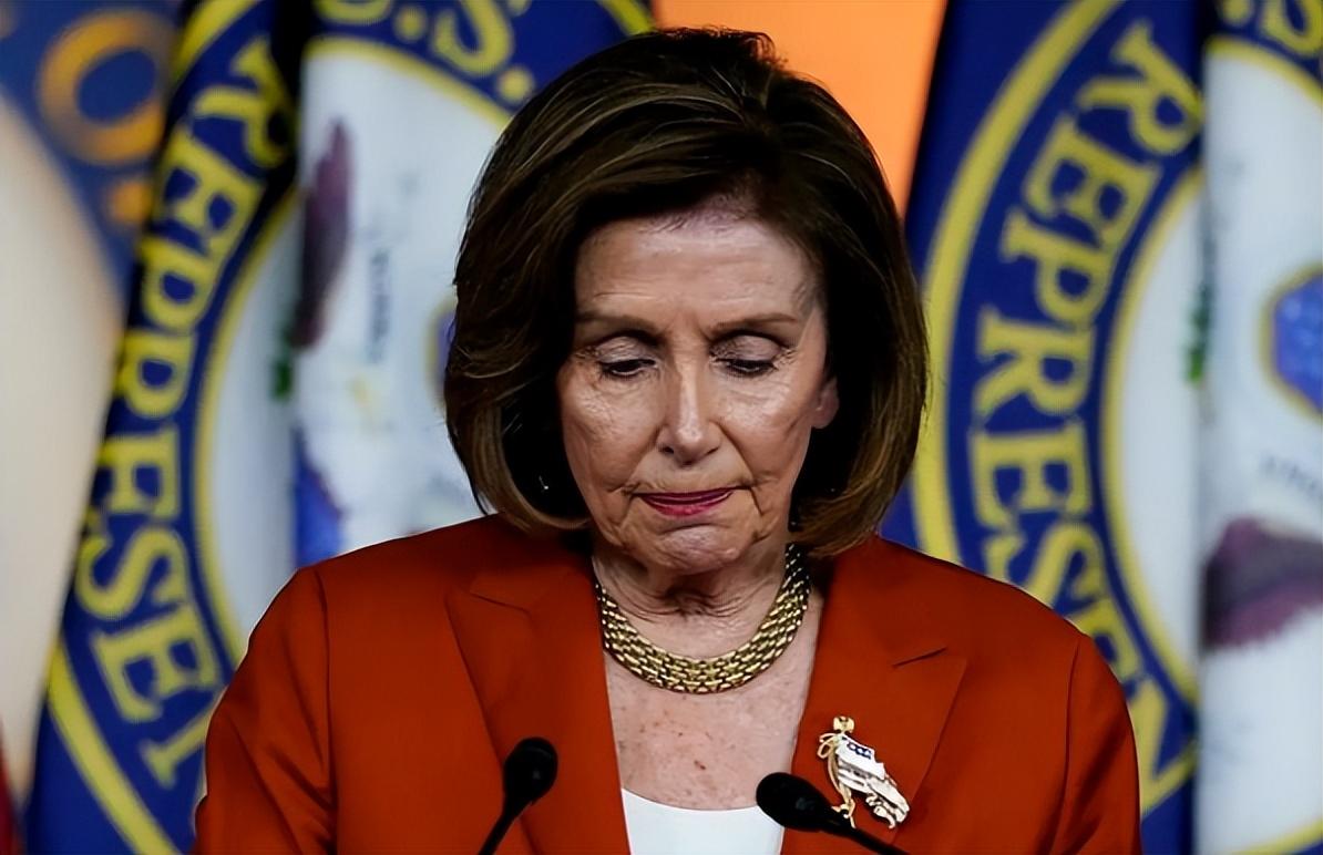 中美电战机被曝台海交锋，港媒披露细节：美军使用电磁干扰我军机