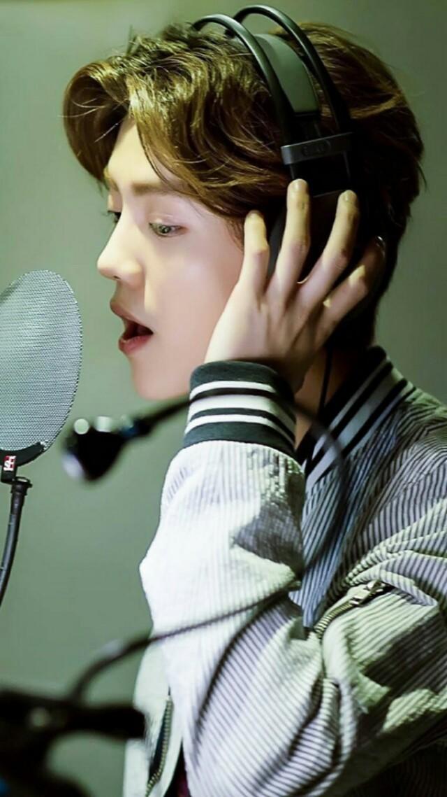 家花不如野花香，国外的明星比国内强？网友：哈哈