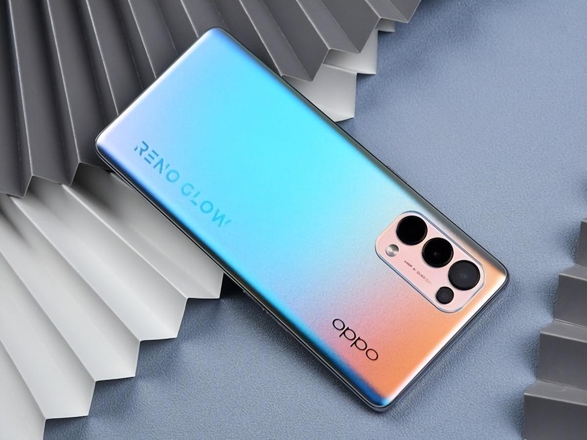 回顾Reno系列颜值进化史 十代里程碑再次升级