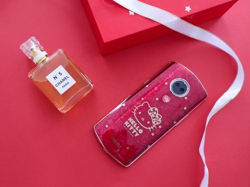 美图T9 Hello Kitty限量版有哪些设计值得期待?这篇评测送给你