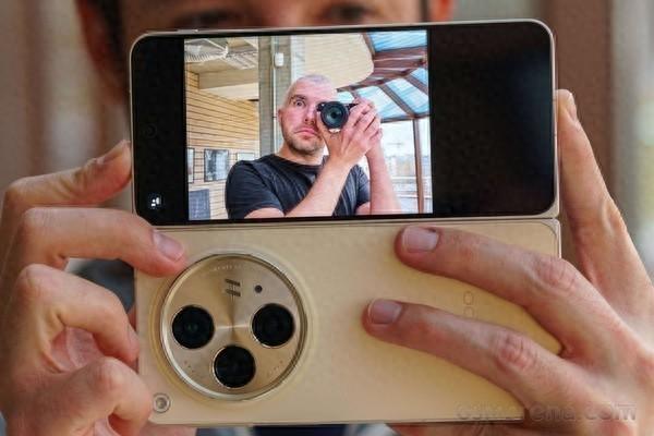 外媒评选2023年TOP5智能手机 国产手机占了3台