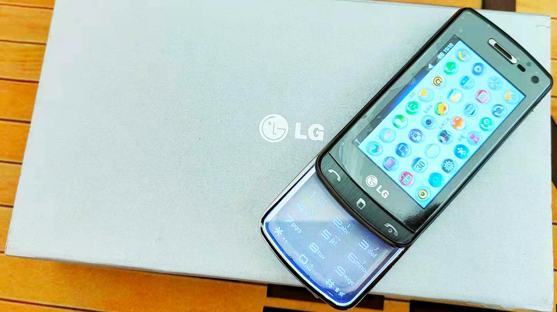 键盘全透明,体验这款LG gd900手机,科幻感和艺术感并存