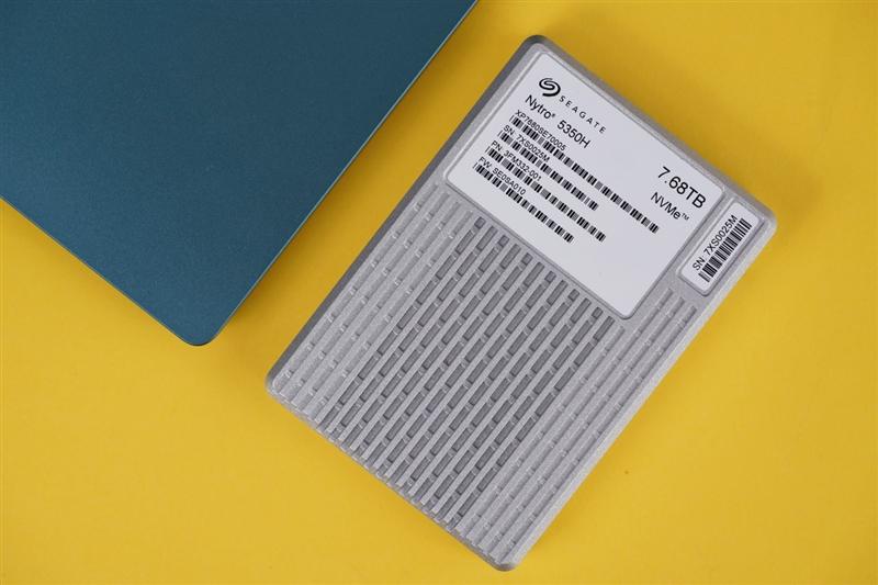 100TB残酷写入测试！希捷雷霆5350H 7.68TB SSD评测：高端用户也玩得起的企业级SS